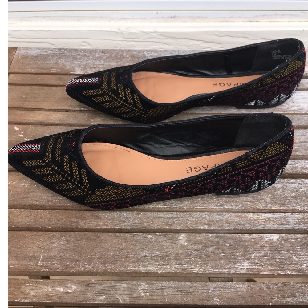 Rampage embroidered flats